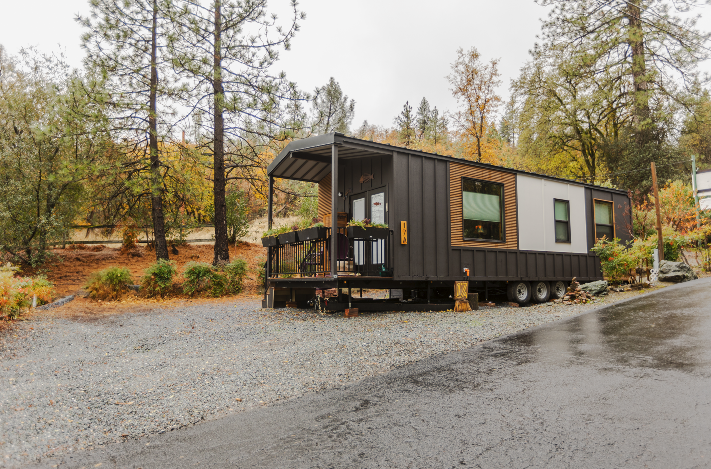 Clever 1-bedroom model parked in Placerville County 